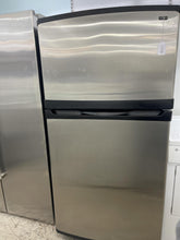 Load image into Gallery viewer, Kenmore Refrigerator - 3570
