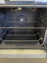 Load image into Gallery viewer, Whirlpool Gas Stove - 7354
