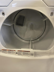 Whirlpool Washer and Gas Dryer Set - 8413-3277