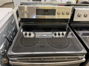 GE Stainless Electric Stove - 1565