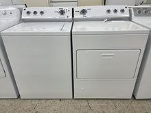 Load image into Gallery viewer, Kenmore Washer and Gas Dryer Set - 7715-2058
