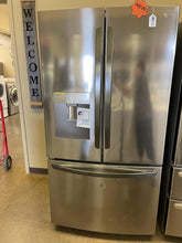 Load image into Gallery viewer, LG Platinum Silver French Door Refrigerator - 7658
