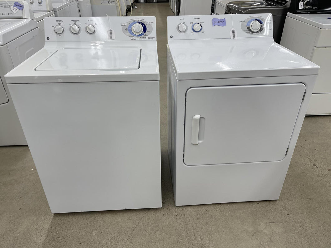 GE Washer and Gas Dryer Set - 9318 - 1001