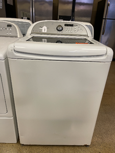 Whirlpool Cabrio Washer and Gas Dryer Set - 2944 - 3169