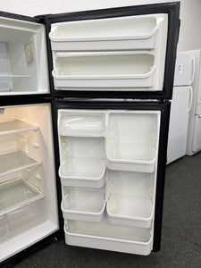 Frigidaire Refrigerator - 3499