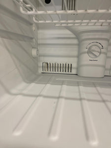GE Refrigerator - 0854