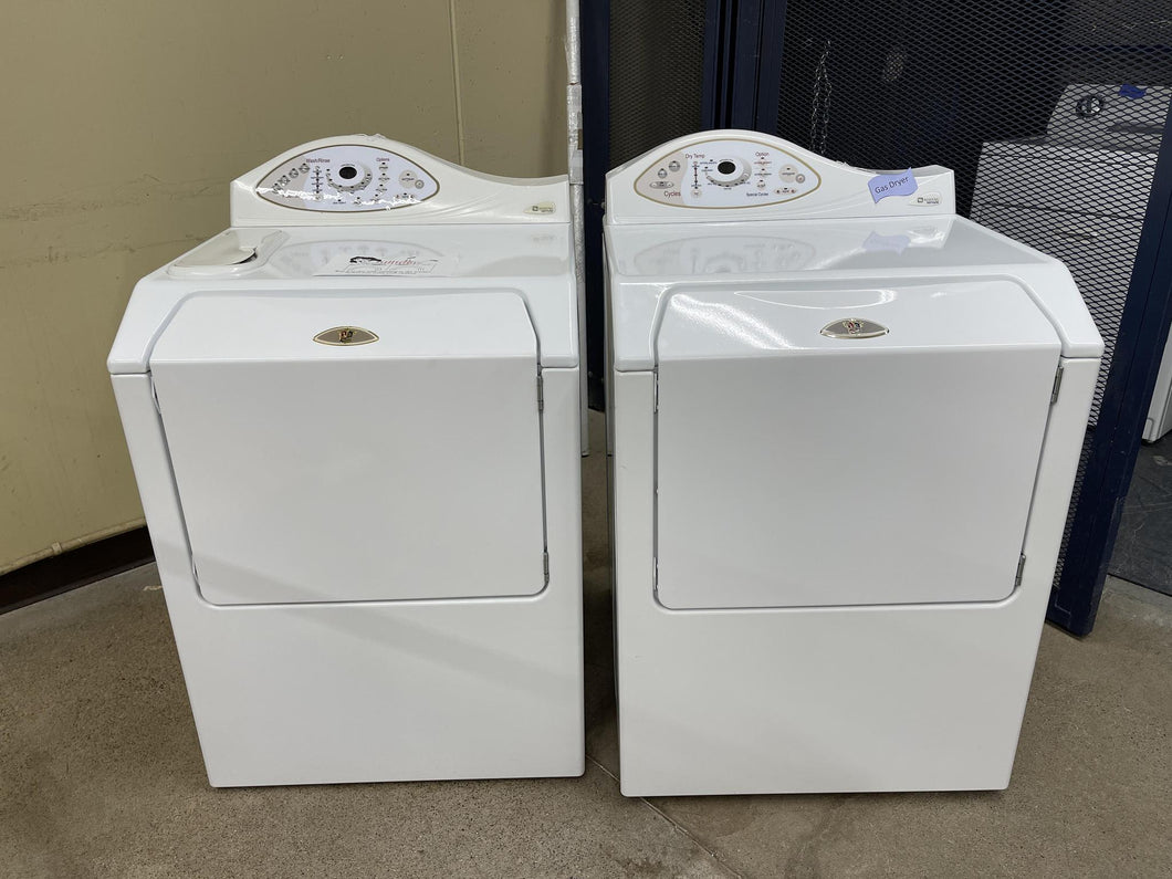 Maytag Neptune Front Load Washer and Gas Dryer Set - 4330 - 0918