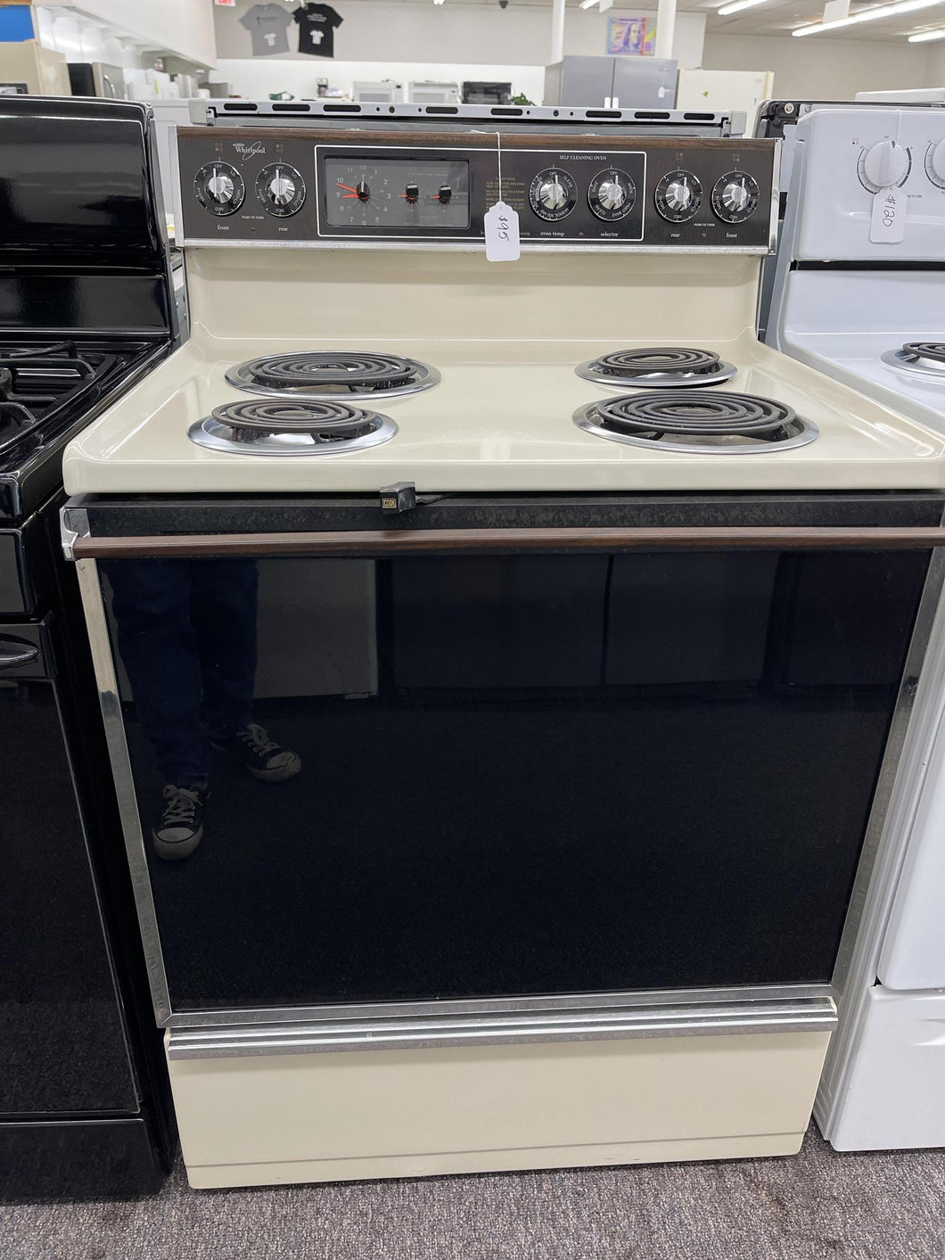 Whirlpool Electric Coil Stove - 5332