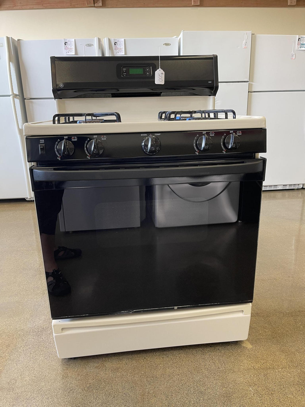 GE Gas Stove - 0345