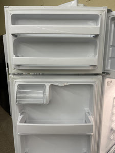 GE White Refrigerator - 4565