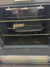 Load image into Gallery viewer, Kenmore Electric Stove - 5131
