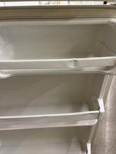Load image into Gallery viewer, Roper Refrigerator - 5622
