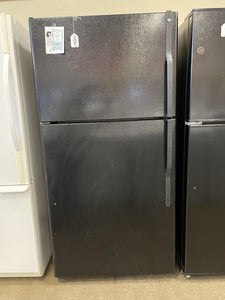 GE Black Refrigerator - 9183