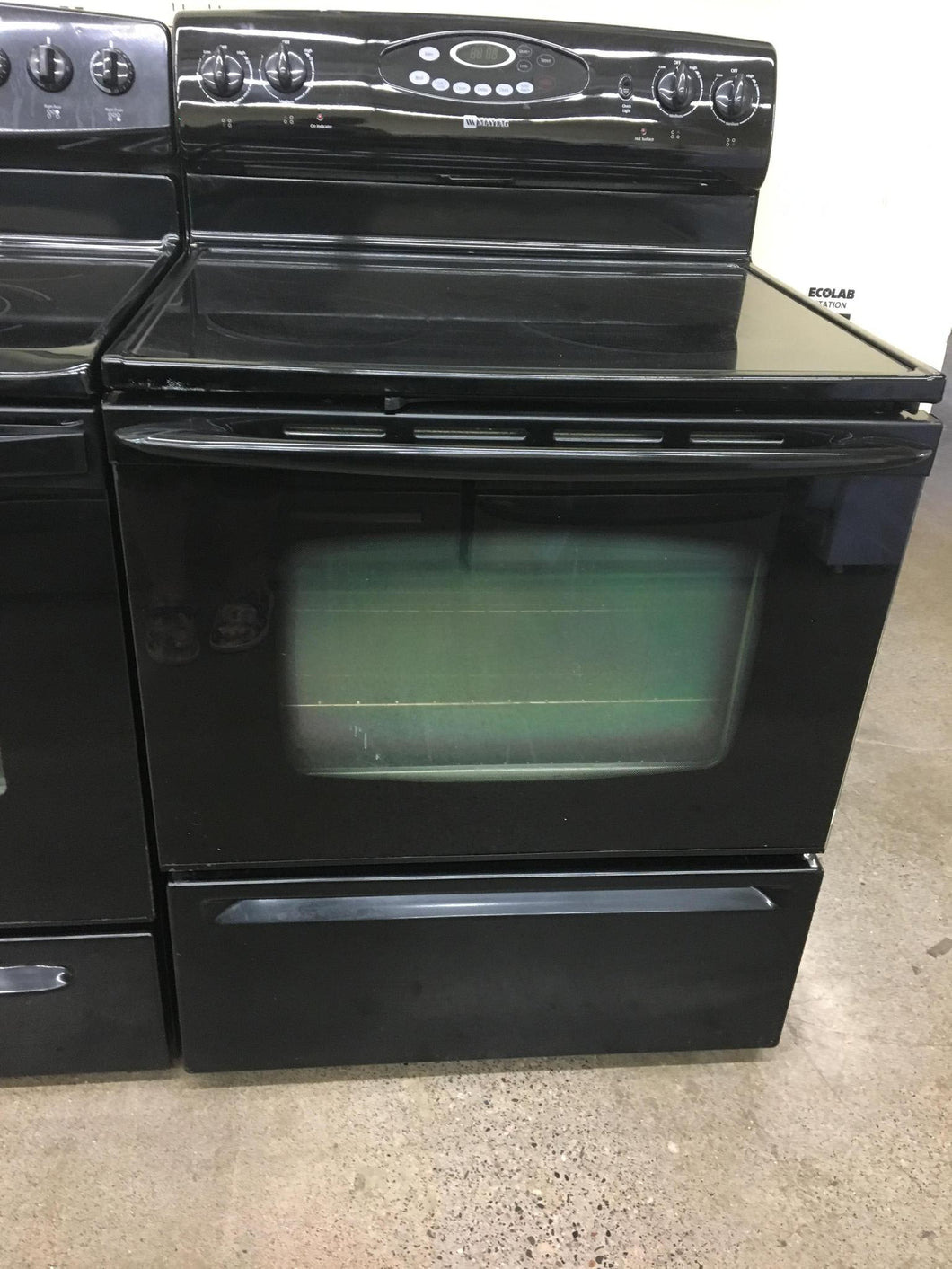 Maytag Electric Black Stove - 0973