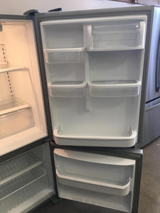 Kenmore Stainless Refrigerator - 2958