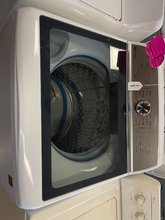 Load image into Gallery viewer, GE 5.0 cu ft Washer - 2013
