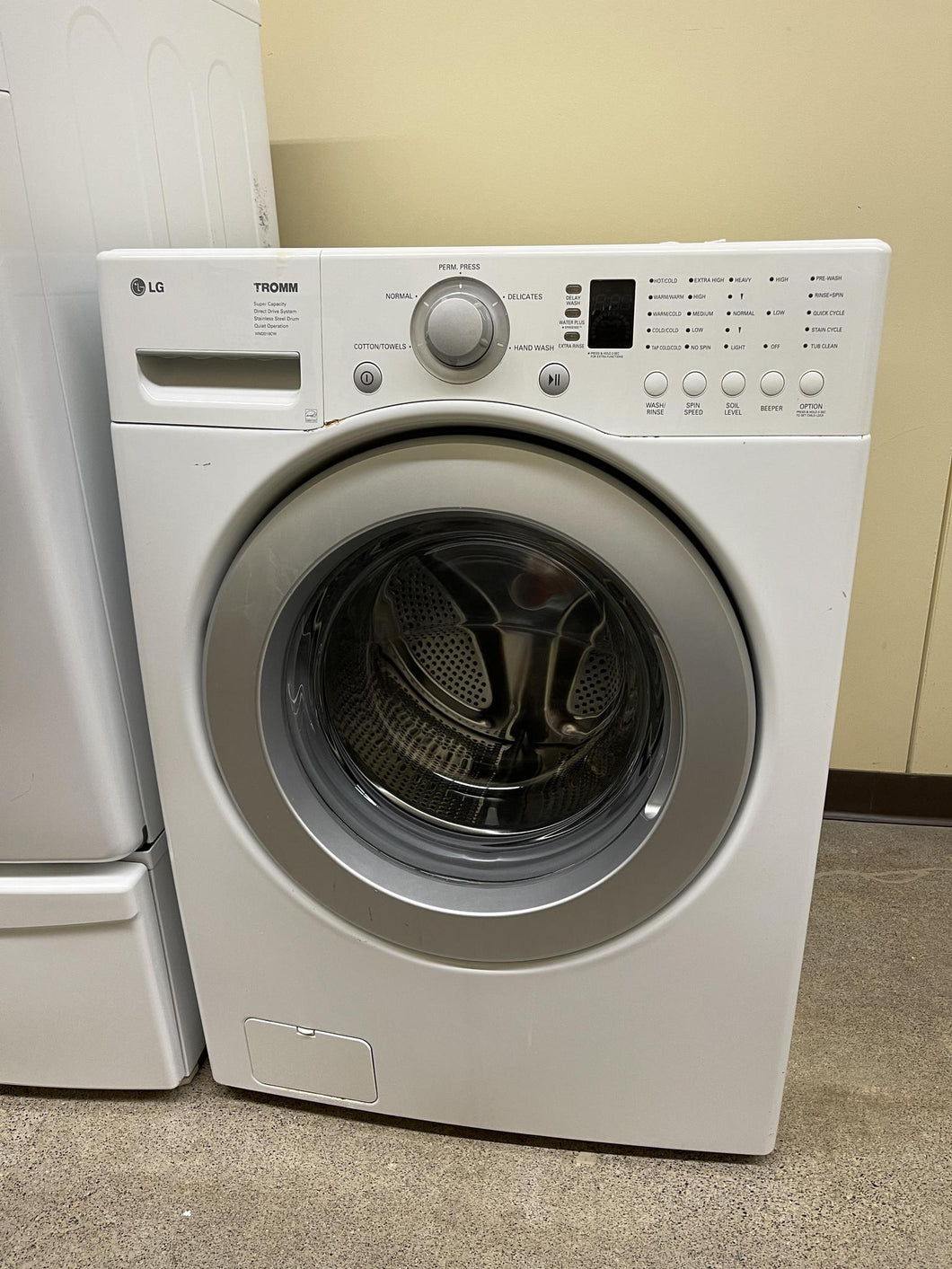 LG Front Load Washer - 6012