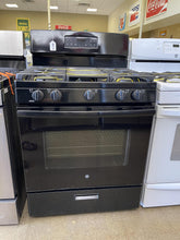 Load image into Gallery viewer, GE Black Gas Stove - 3027
