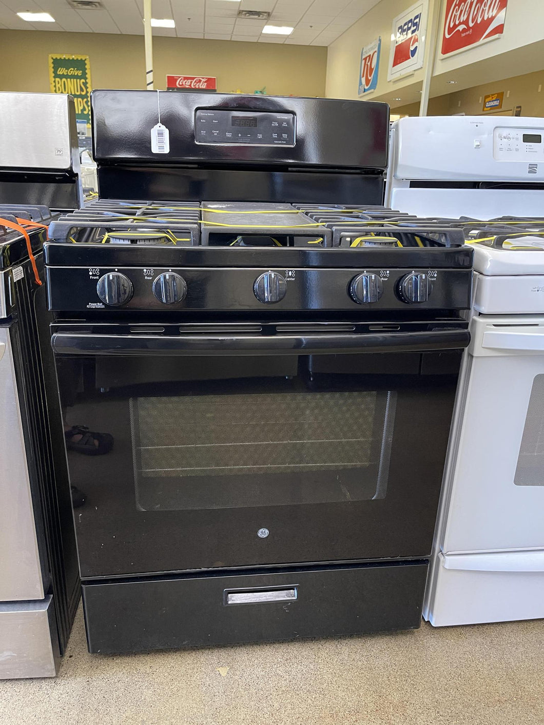 GE Black Gas Stove - 3027