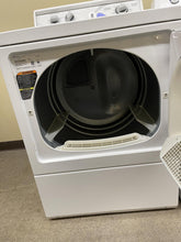 Load image into Gallery viewer, Speed Queen Gas Dryer - 6221
