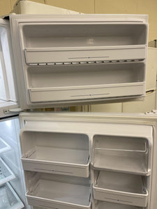 Amana Refrigerator - 7025