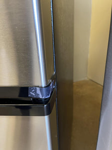 Whirlpool Stainless Refrigerator with Bottom Freezer - 7480