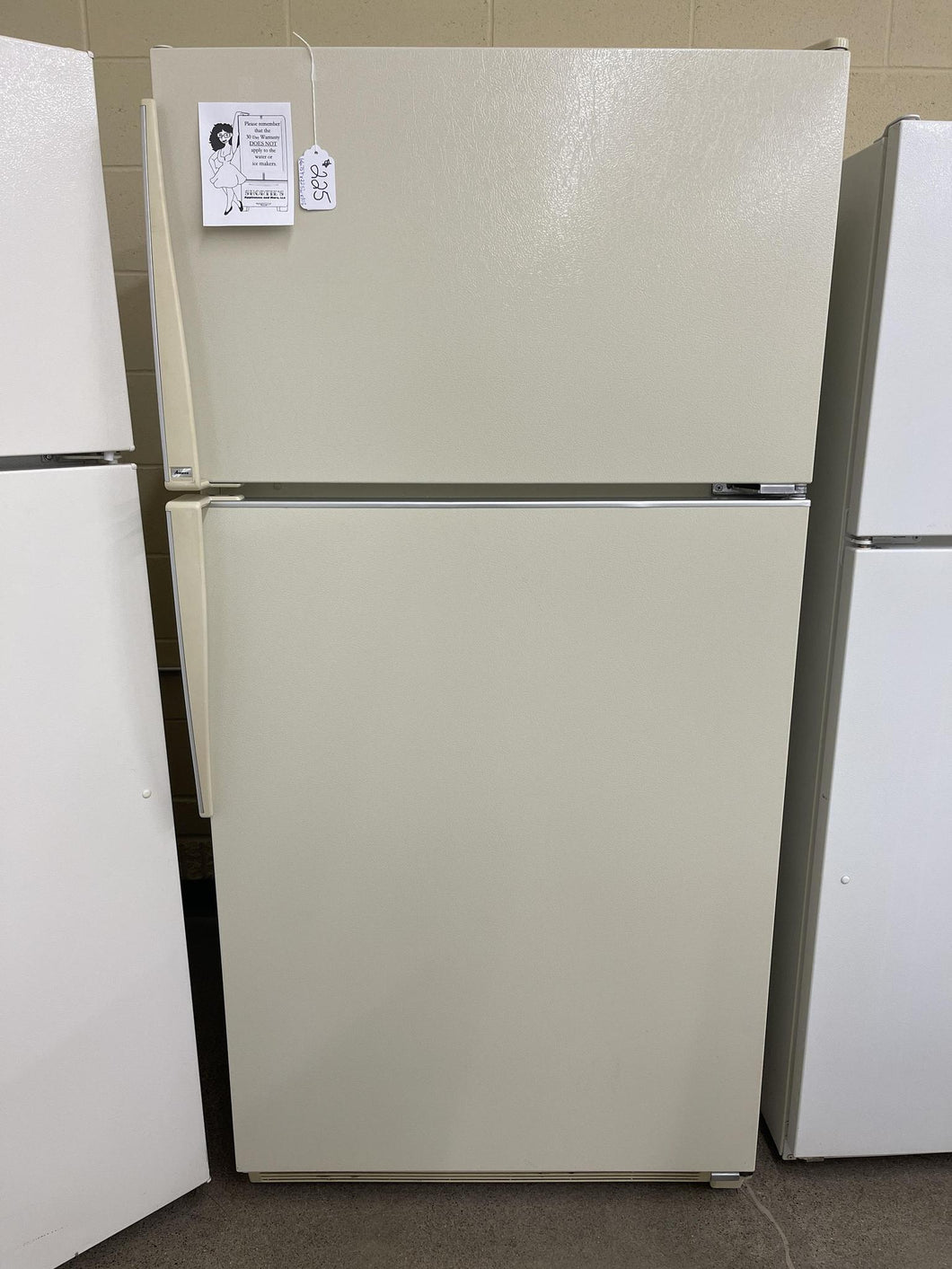 Amana Refrigerator - 1381