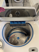 Load image into Gallery viewer, GE 5.0 cu ft Washer - 2013
