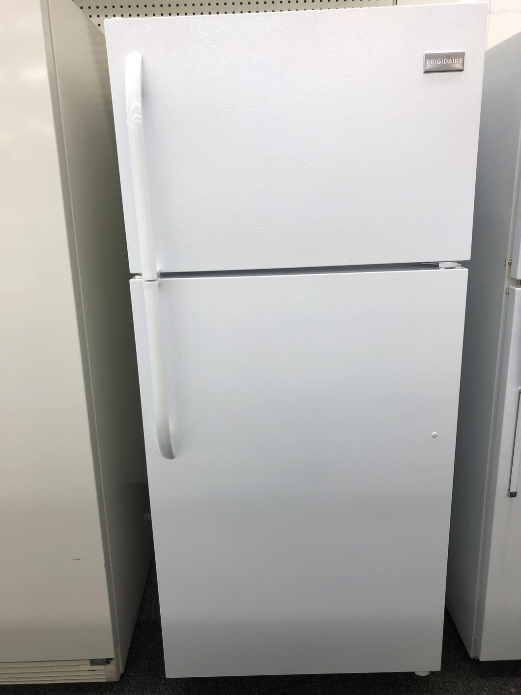 Frigidaire Refrigerator - 8685
