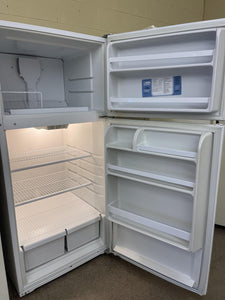 Estate White Refrigerator - 9903