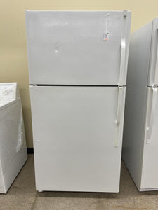 GE Refrigerator - 8452
