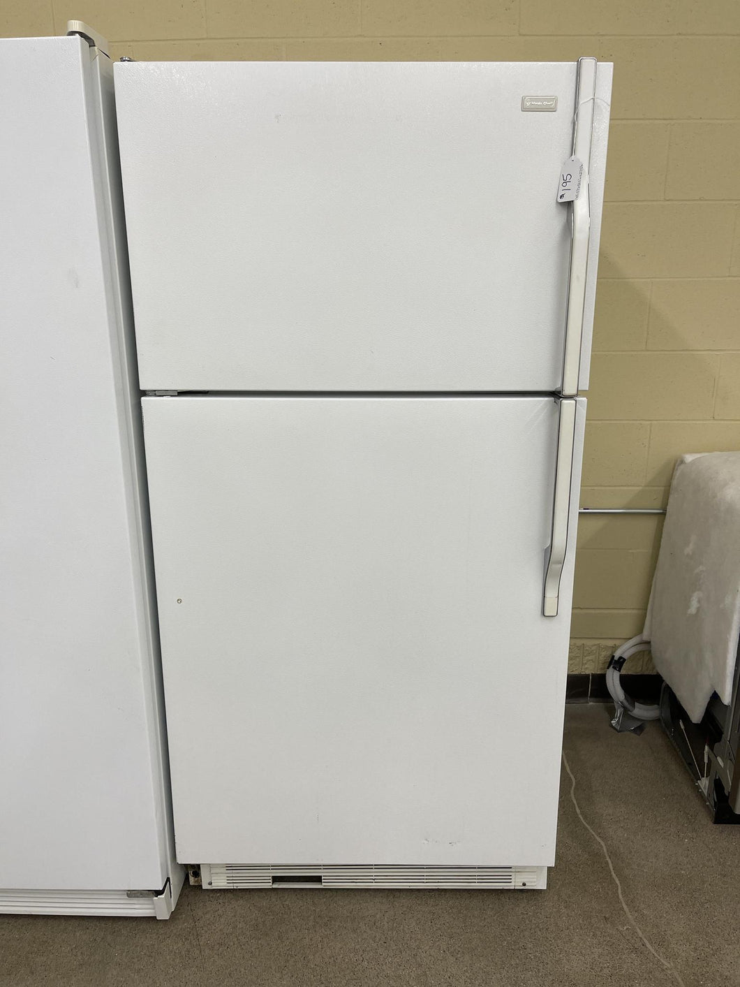Magic Chef Refrigerator - 5282