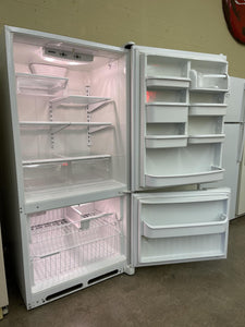 Kenmore Bottom Freezer Refrigerator - 1710