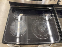 Load image into Gallery viewer, GE Stainless Electric Stove - 9928
