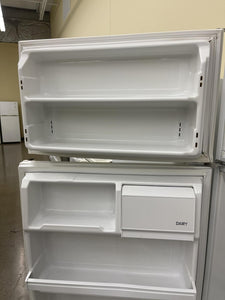 White Westinghouse Refrigerator - 3468