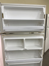 Load image into Gallery viewer, White Westinghouse White Refrigerator - 8411
