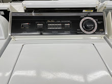 Load image into Gallery viewer, Whirlpool Washer and Gas Dryer Set - 8529-7362
