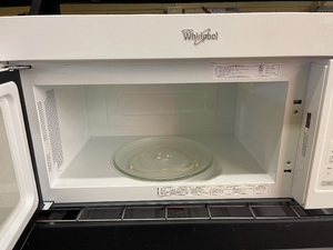 Whirlpool Microwave - 1470