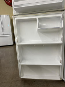 Magic Chef White Refrigerator - 0952