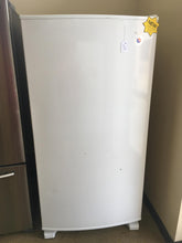 Load image into Gallery viewer, Whirlpool Freezer - 4041
