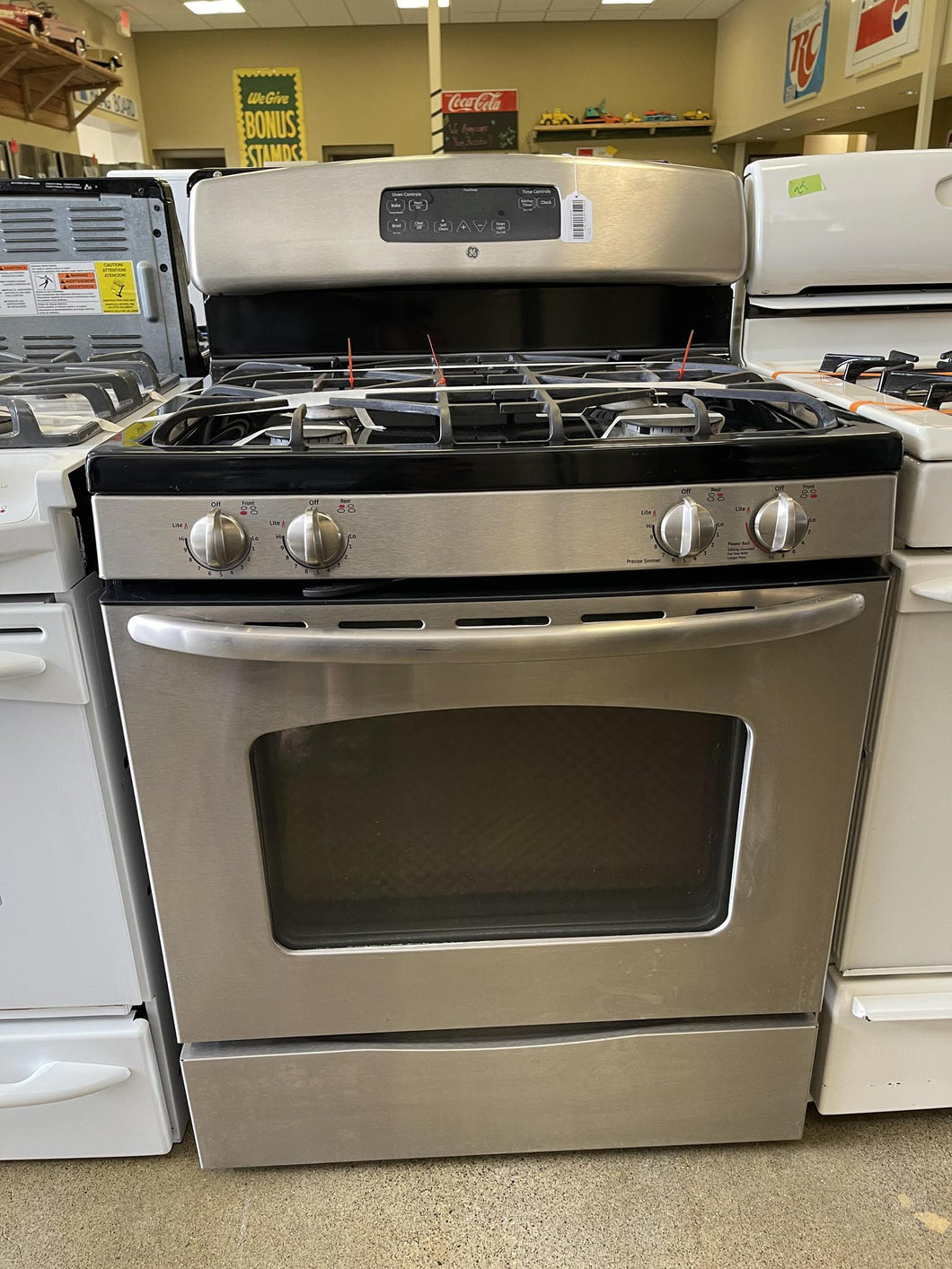 GE Stainless Gas Stove - 0414