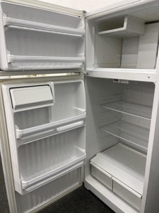 HotPoint Refrigerator - 1003