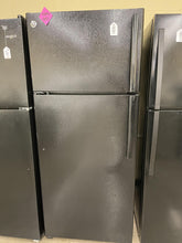 Load image into Gallery viewer, GE Black Refrigerator - 4662
