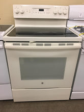 Load image into Gallery viewer, GE Electric Stove - 4251
