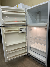 Load image into Gallery viewer, Hotpoint Refrigerator - 3295
