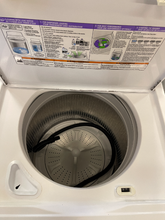 Load image into Gallery viewer, Kenmore washer and gas dryer set - 2659 - 2876
