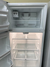 Load image into Gallery viewer, Kenmore Refrigerator - 5838
