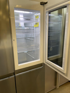 LG InstaView Side by Side Refrigerator - 3077