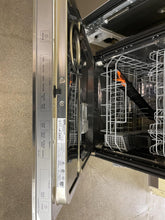 Load image into Gallery viewer, Samsung Stainless Dishwasher - 3794
