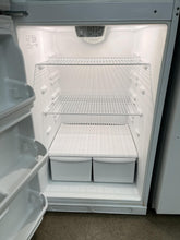 Load image into Gallery viewer, Frigidaire Refrigerator - 4123
